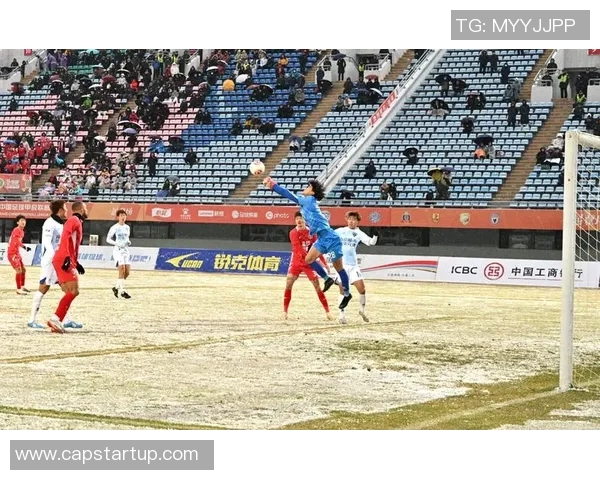 剪辑足球球星精彩瞬间 展现绝技与激情引爆球迷热血 剪辑足球球星精彩瞬间 展现绝技与激情引爆球迷热血