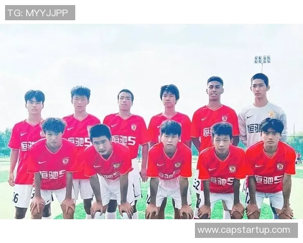 旦真足球巨星崛起 未来之星引领全球足坛新潮流 旦真足球巨星崛起 未来之星引领全球足坛新潮流