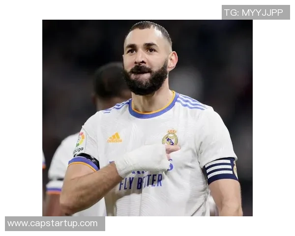 本泽马足球明星高清图片展现精彩瞬间与赛场风采 本泽马足球明星高清图片展现精彩瞬间与赛场风采